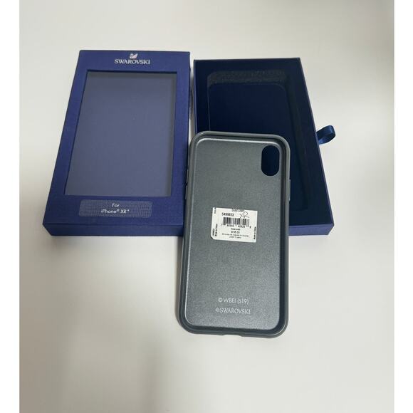 Swarovski Bugs Bunny  iPhone XR Case Gray - Picture 2 of 5